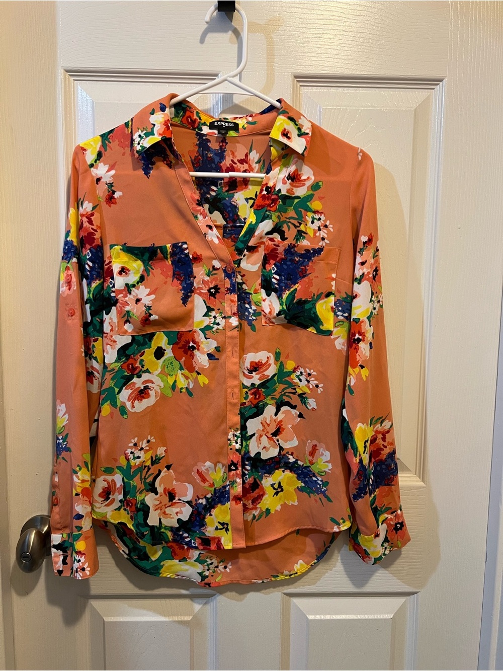 Express Coral Floral Button-Up Shirt with Multicolor Blooms